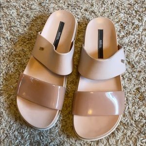 Melissa Slides